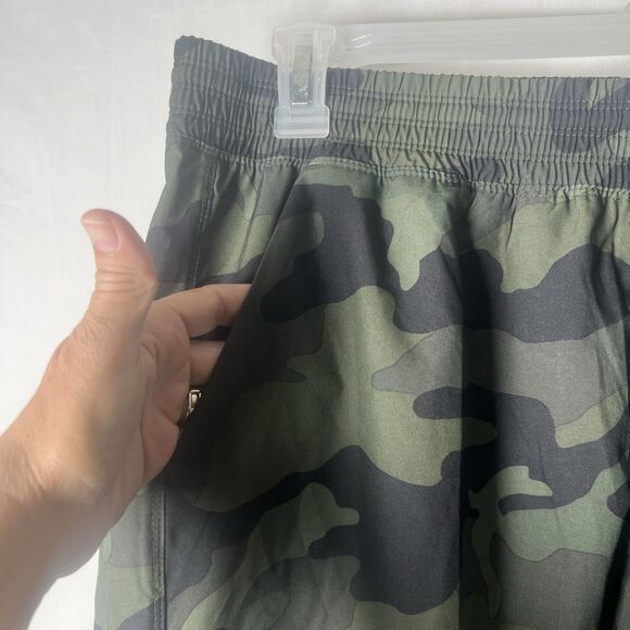 Old Navy Stretchtech Dry Quick Performance Camo Print Green Athletic Shorts L - Picture 3 of 5